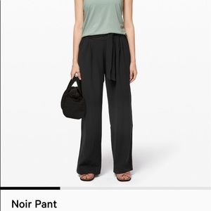Lululemon Noir Pant